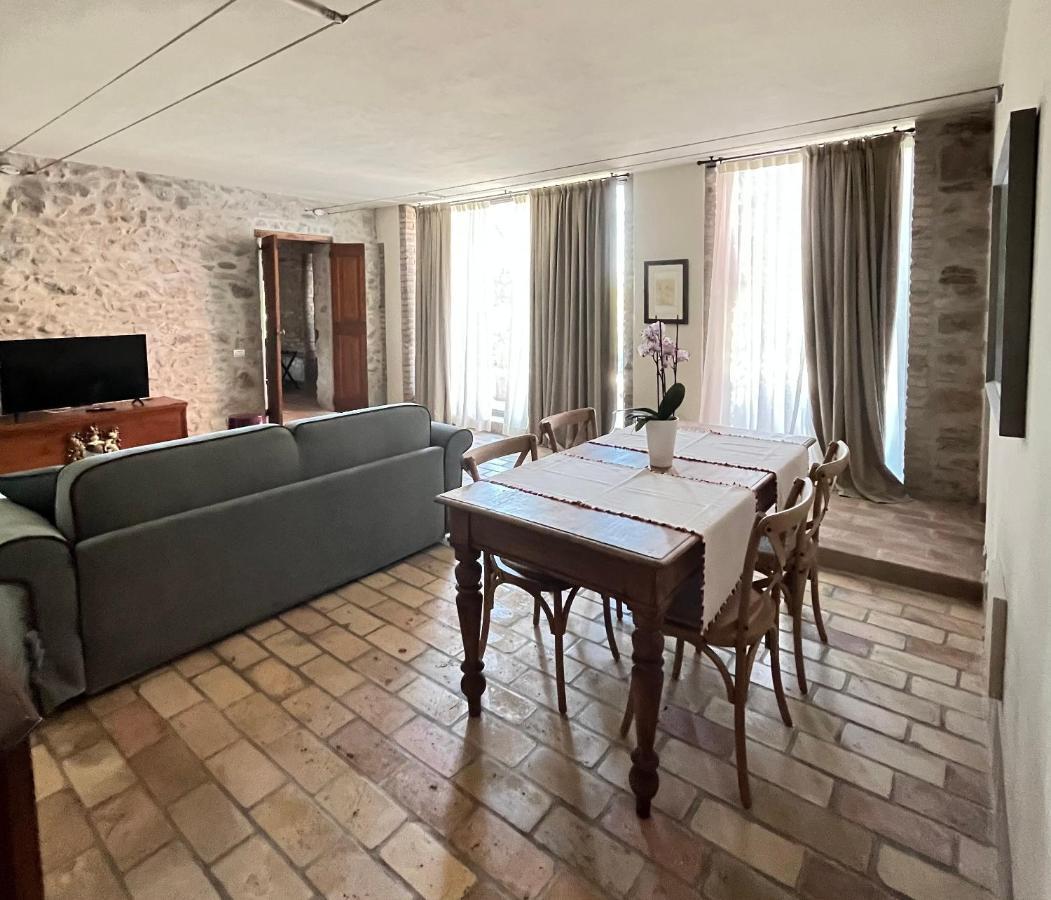Le Mansarine Charme B&B Castellaro  Extérieur photo