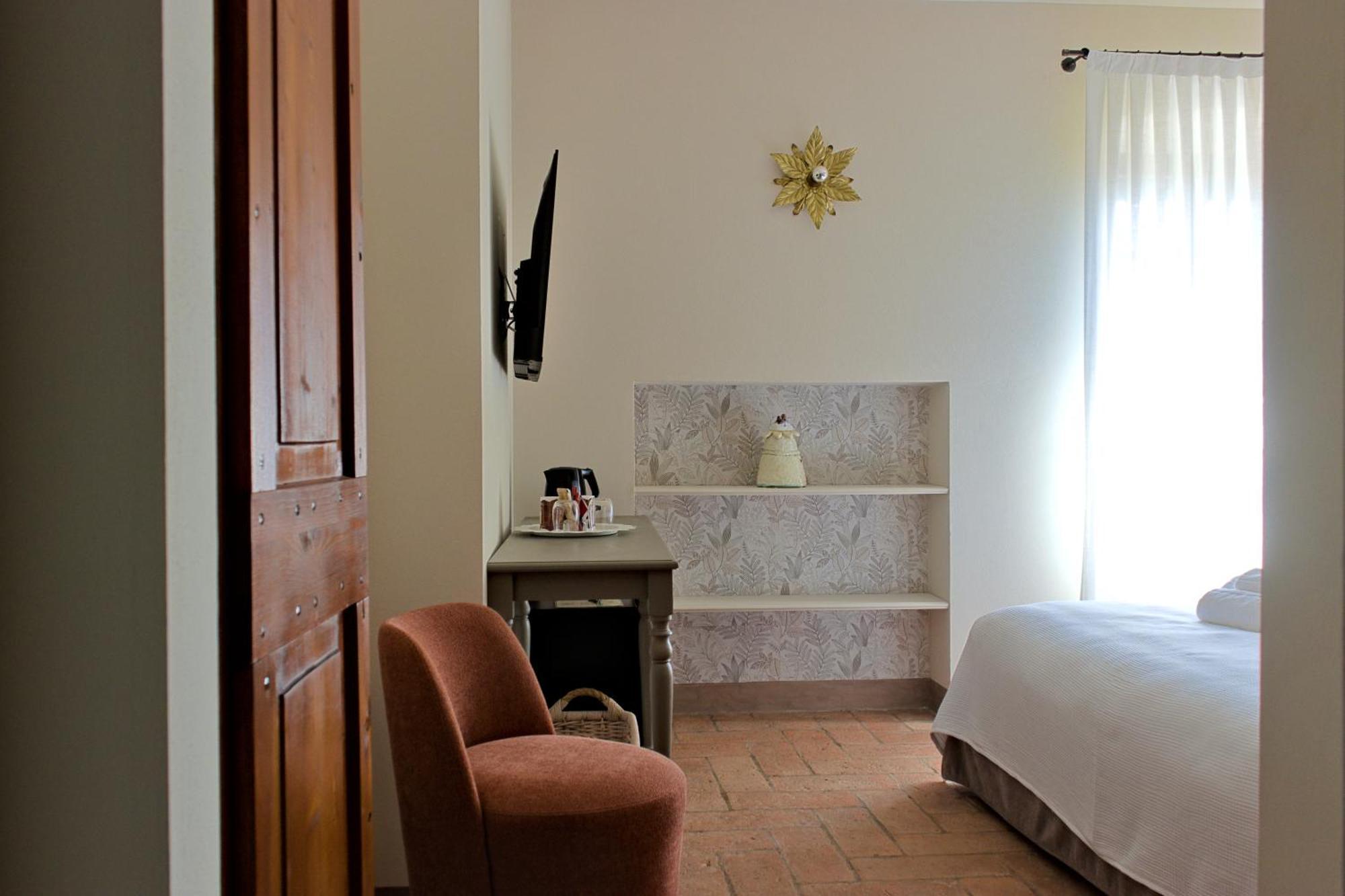 Le Mansarine Charme B&B Castellaro  Extérieur photo